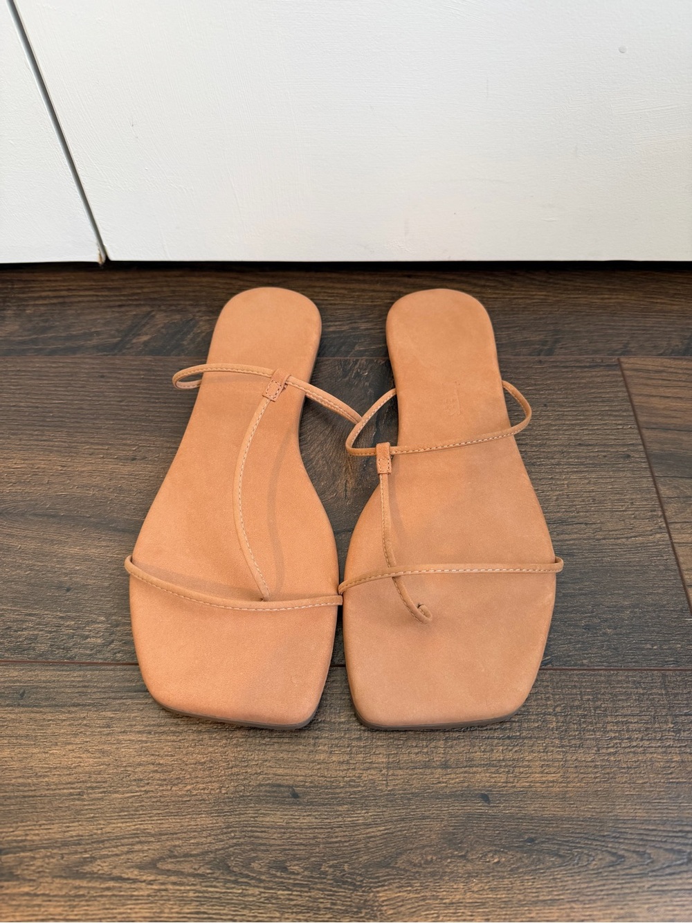 TKEES Women’s Chloe Square Toe Sandals Pout NWOT Size 9 - Picture 3 of 10